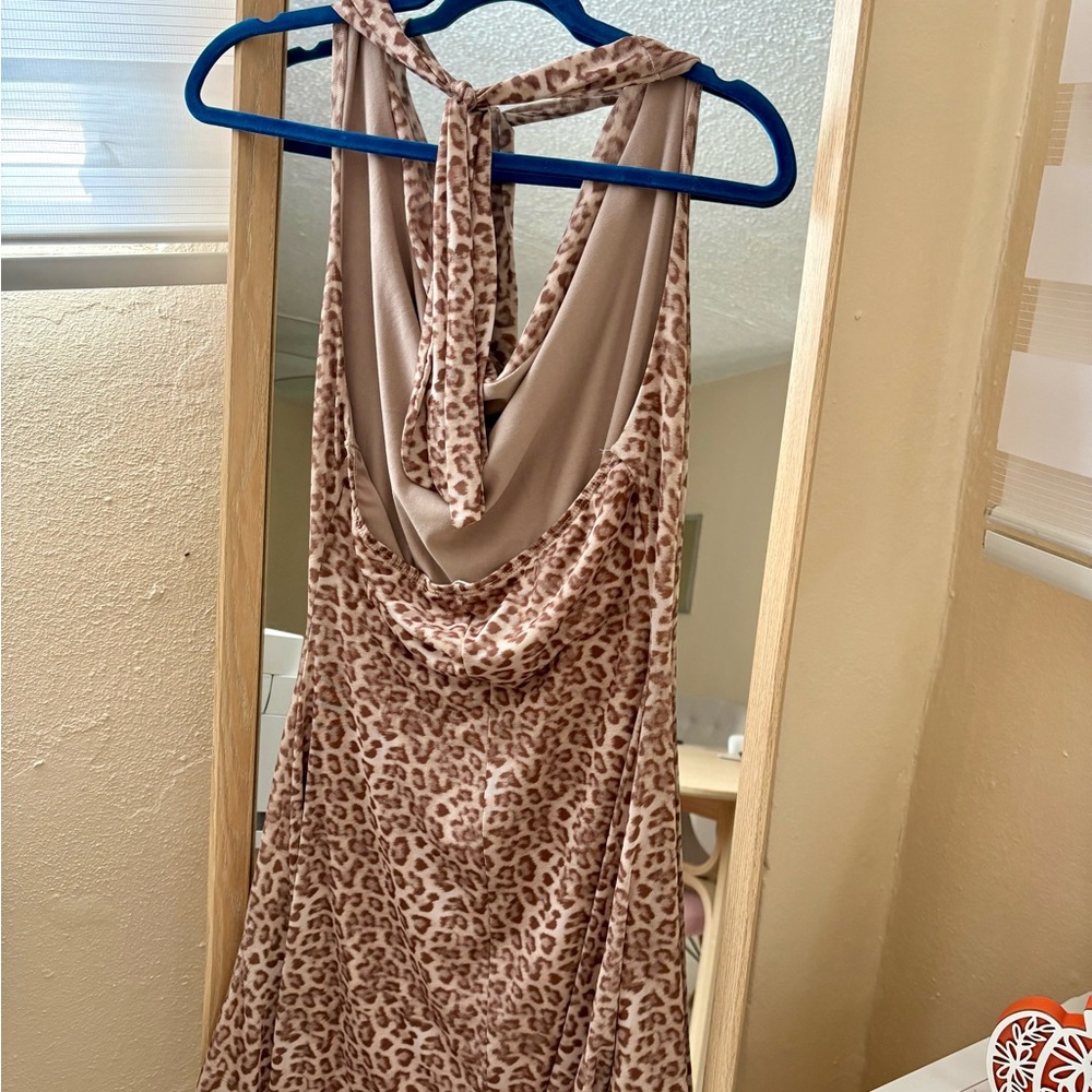 LEOPARD PRINT DRESS 🐆✨ - Picture 2 of 3